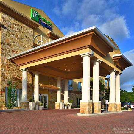 Holiday Inn Express & Suites Fredericksburg By Ihg Zewnętrze zdjęcie