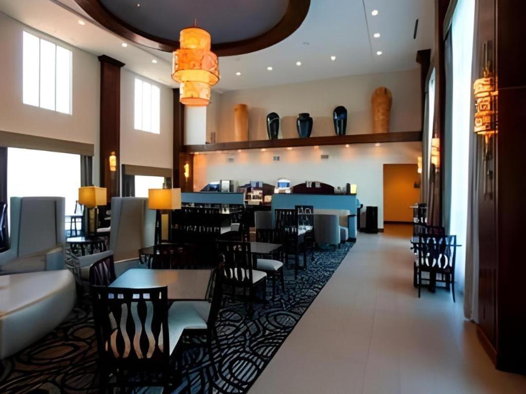 Holiday Inn Express & Suites Fredericksburg By Ihg Zewnętrze zdjęcie