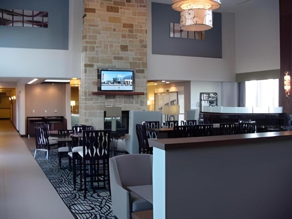Holiday Inn Express & Suites Fredericksburg By Ihg Zewnętrze zdjęcie